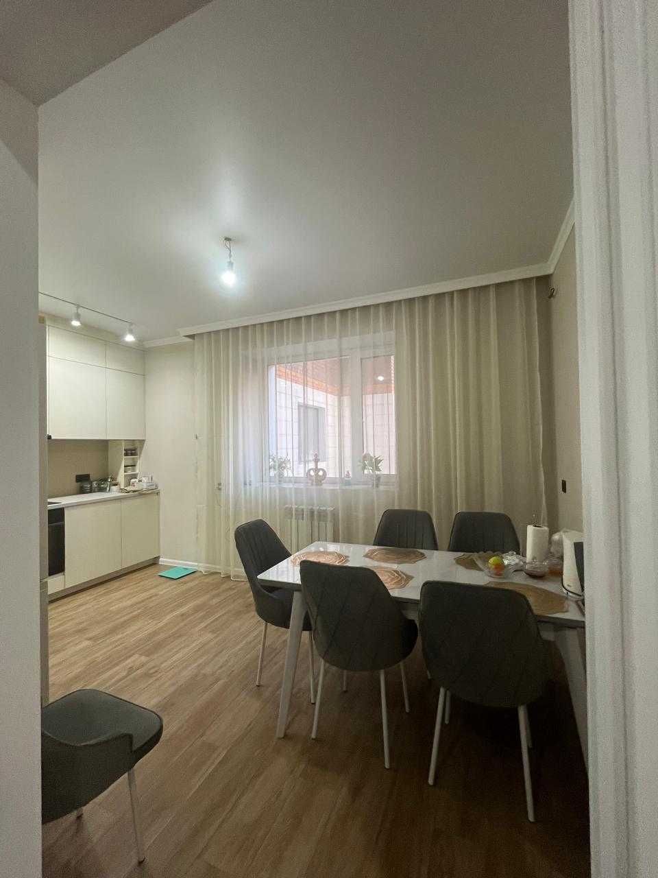 3-комн. кв, 85.6м², 2/10 этаж
р-н Центр, ул. Жумабаев 13
