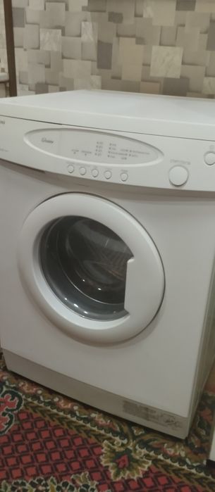 Срочно ! Самсунг 5кг Кир Ювиш мошинаси сотилади.ишлайди.