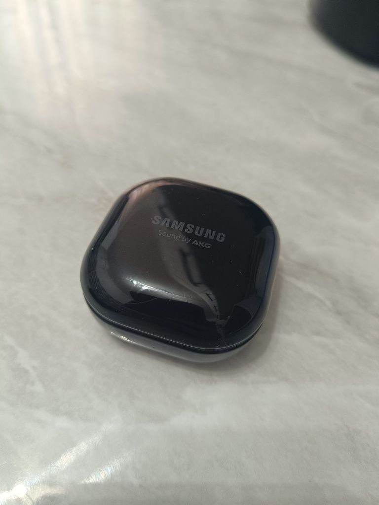 Căști Samsung Galaxy Buds Live