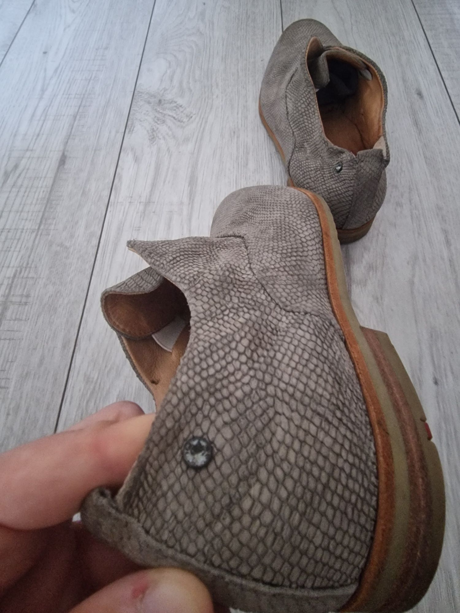 Pantofi Lloyd marimea 38