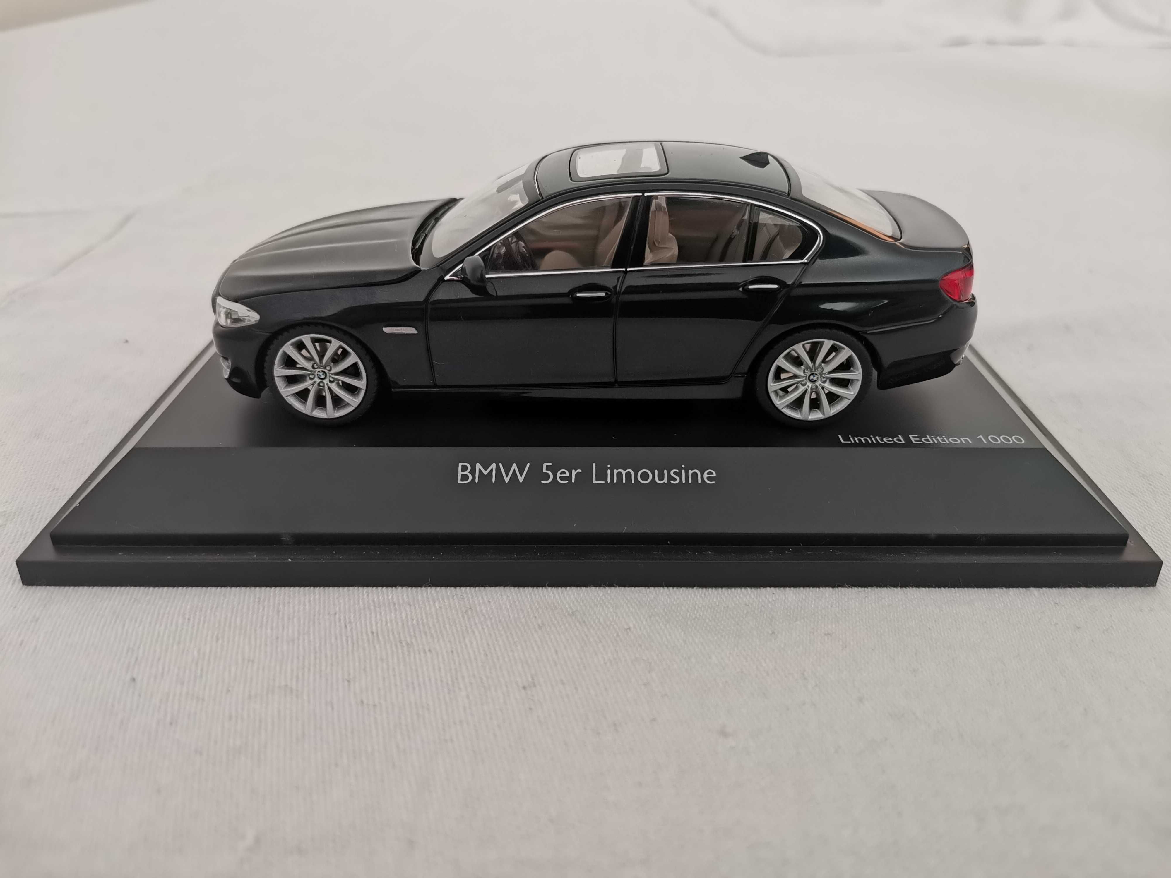 Продавам diecast колекционерски модели на леки автомобили в мащаб 1:43