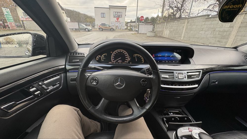 Mercedes S class 320