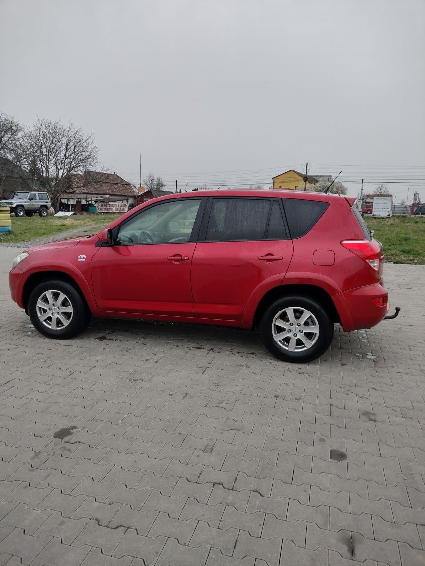 Toyota  RAV4 2.2