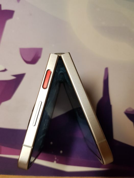 Telefon Nubia Flip 5G