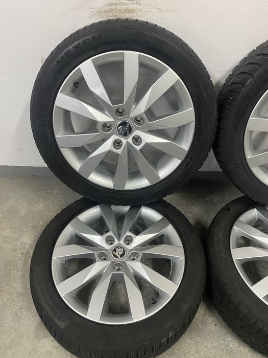 Jante 17 originale Skoda Octavia anvelope iarna