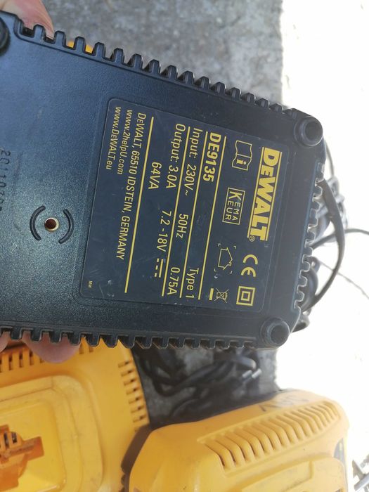 Incarcator Dewalt 18V Nicd si Li-on