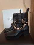 Дамски боти GUESS