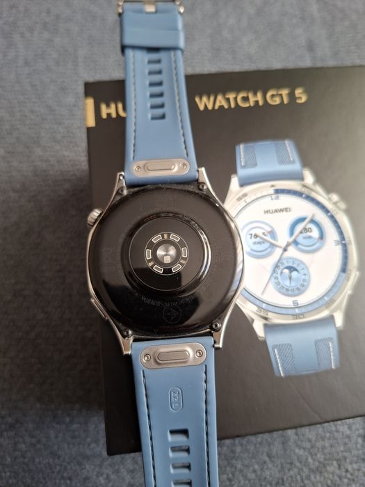Huawei Watch GT5 46mm гаранция до 11.2026