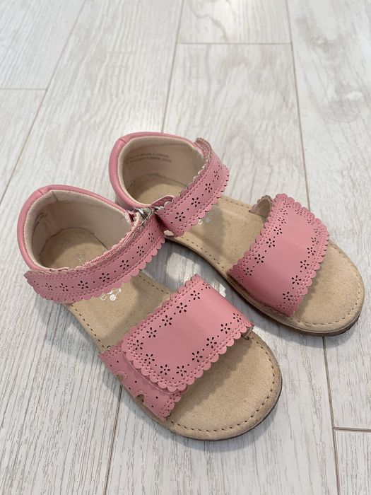 Новые сандалии Next. Размер EU 26,5 (по стельке 15,7 см).