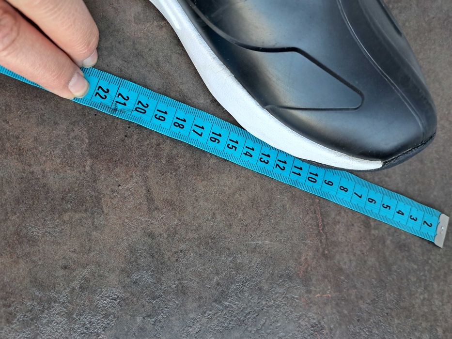 детски ботуши,зимни обувки,боти,апрески,NikeJordan номер35 за момче