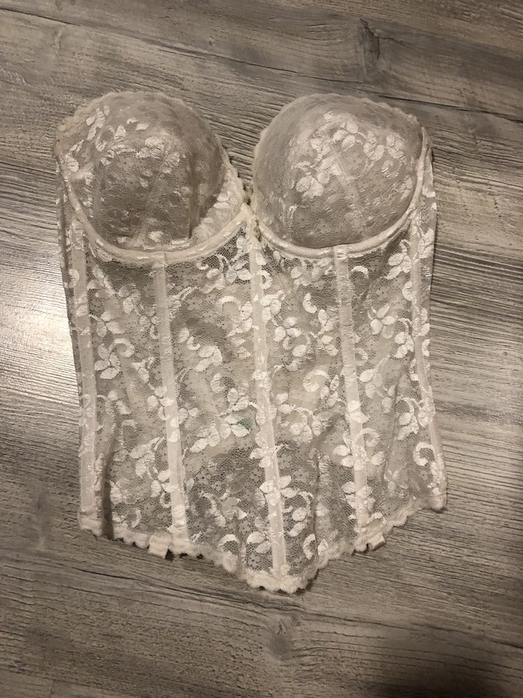 Corset din dantelă/ 34D  (transport gratis prin curier)