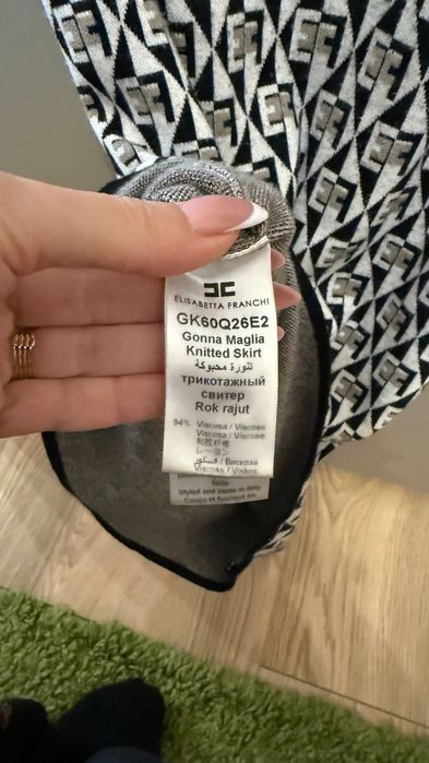 Пола Elizabetta F.