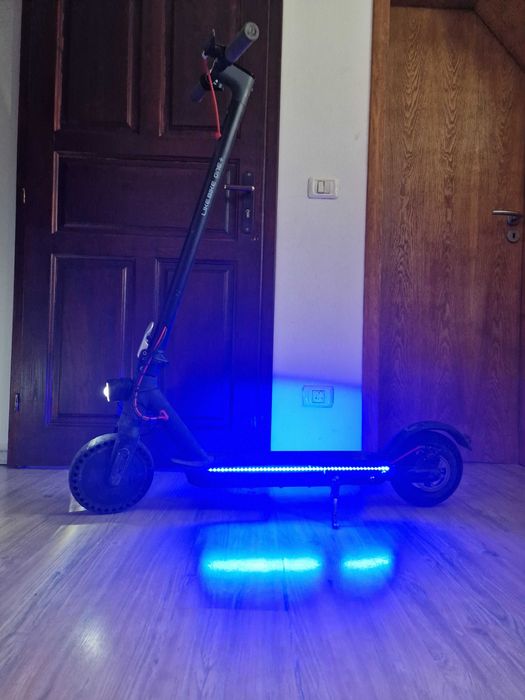 Електрическа тротинетка Like.Bike One + (черна)