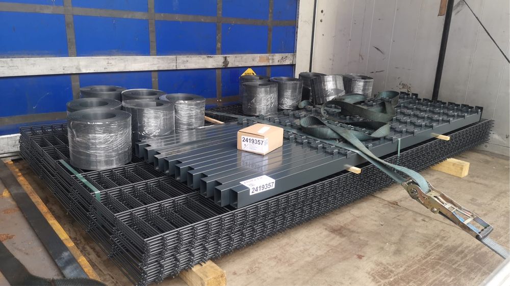 Plasa Gard fir Dublu cu Stalp Gard import Germania .