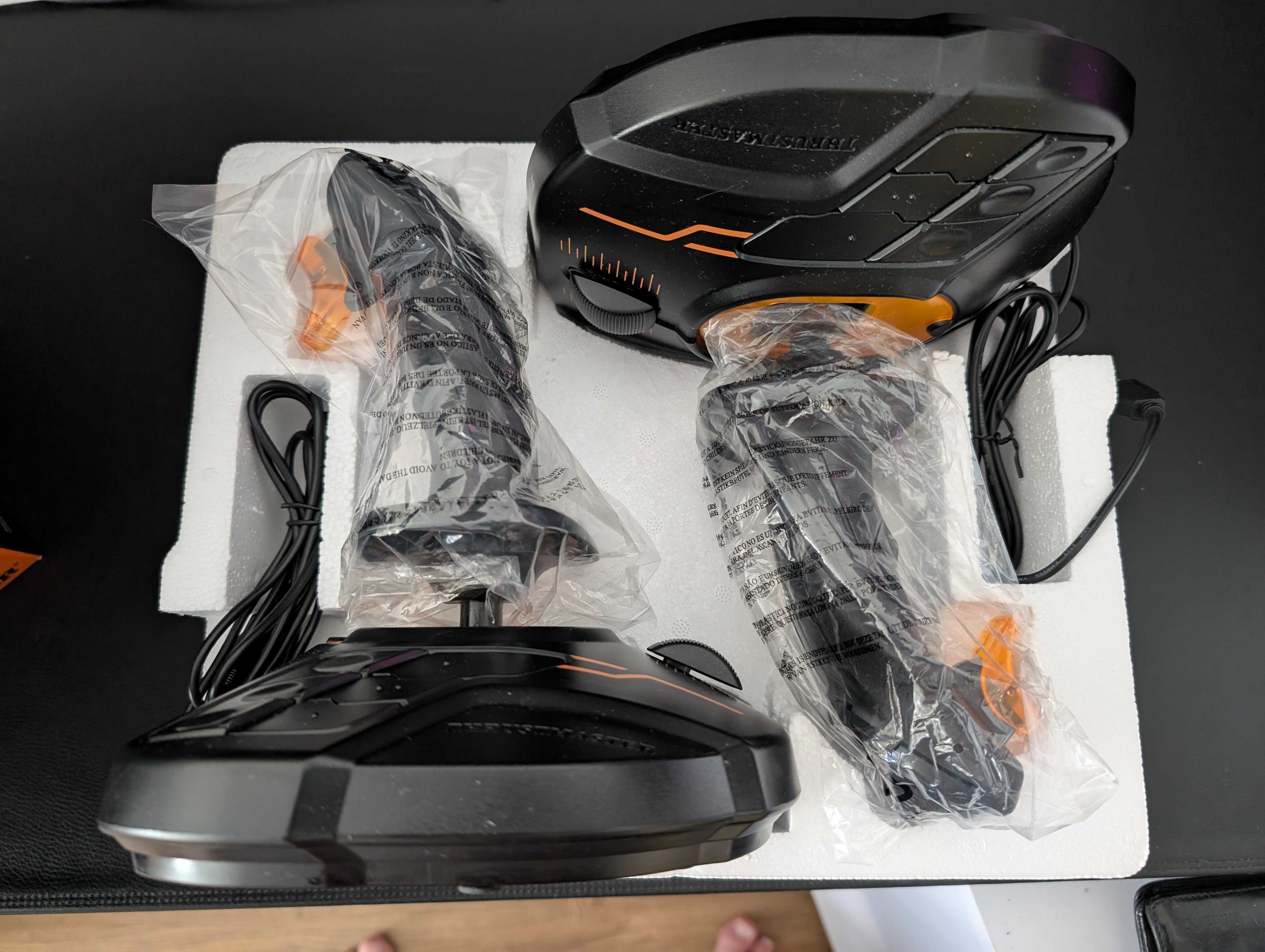 Джойстици (HOSAS) Thrustmaster T.16000M space sim duo, в гаранция