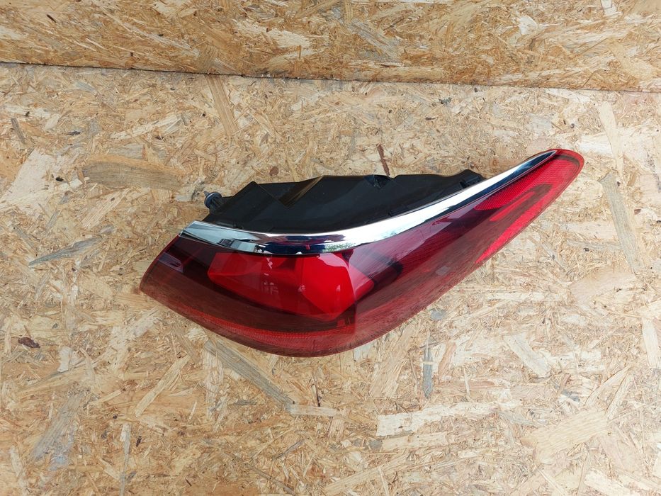 Stop tripla dreapta mercedes e class w214 led original