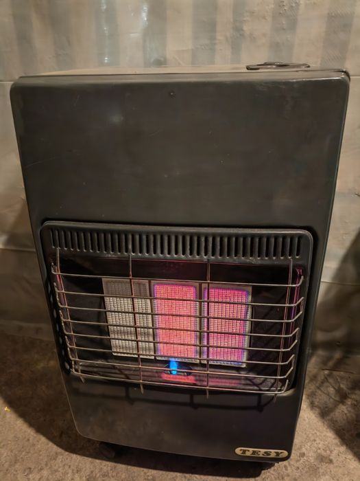 Газова печка с бутилка