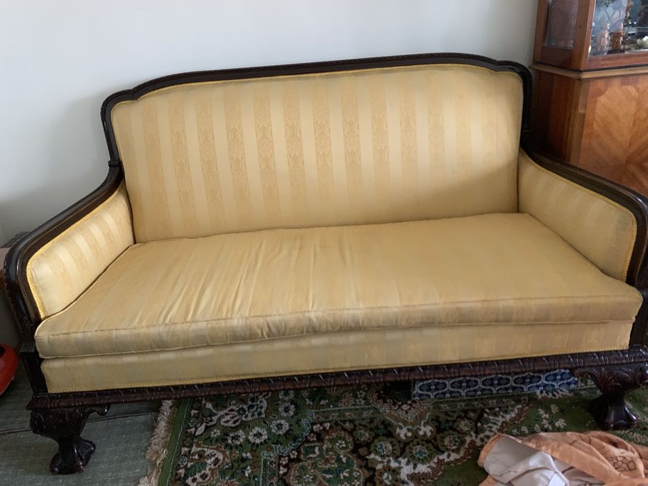 garnitura mobilier sculptat _ canapea si 2 fotolii