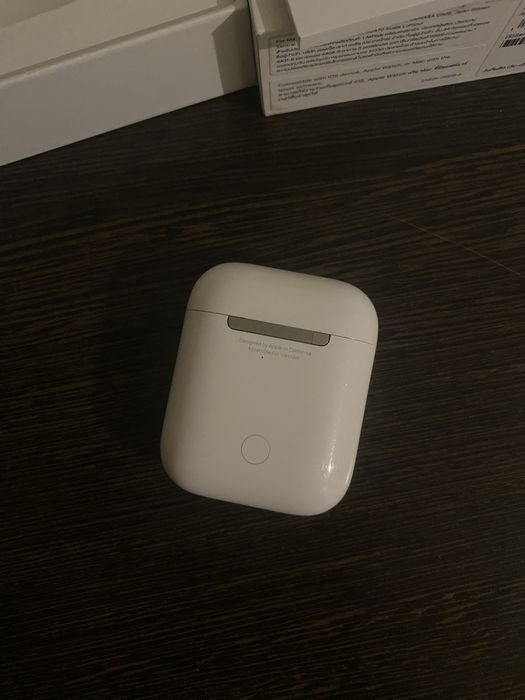 airpods 2 оригинал с коробкой чеком