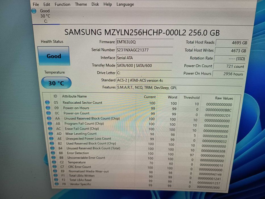 SSD Samsung PM871 de 256gb sata3  + windows 11 instalat pe el