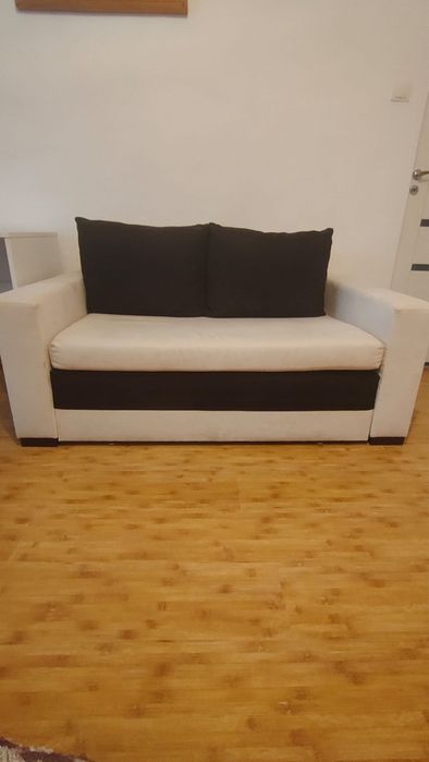 Canapea retractabila