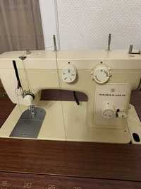 Швейная машинка Чайка-142 М, в отличном состоянии, почти новое.