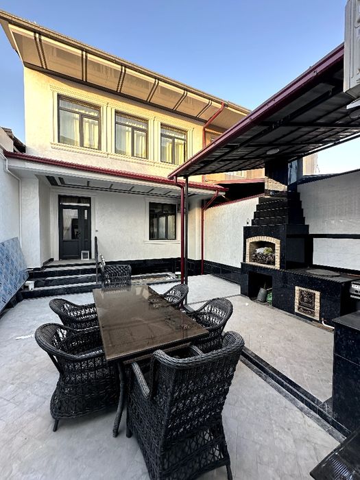 Katta Qozirobodda yangi hovli arendaga beraman