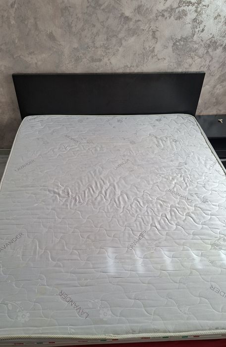 Pat+noptiere+saltea cu memorie 160x200 cm