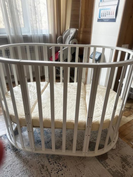 Продам манеж кровать с матрасом  трансформер