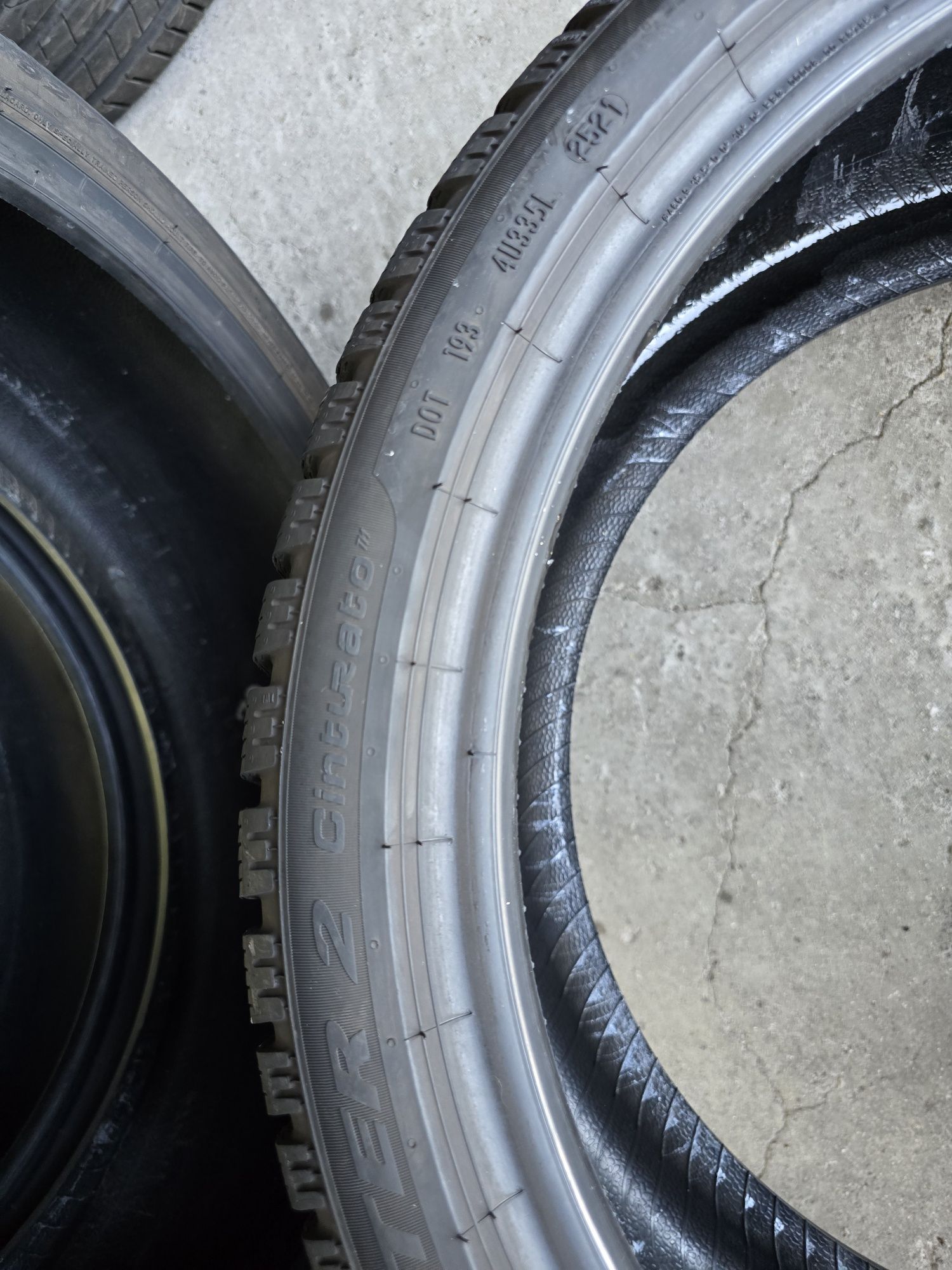 225/40/18 PIRELLI 4бр