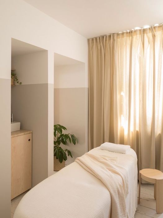 У себя 24/7  массаж Шымкент