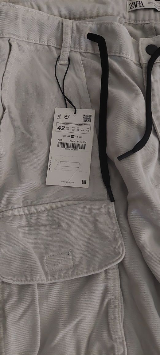 Pantaloni cargo,mărimea 42