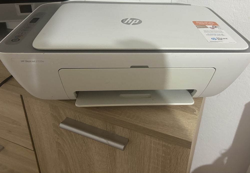 Imprimanta HP coloră