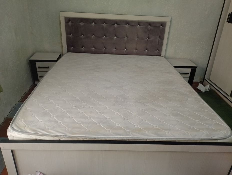 Спалний мебель комплект