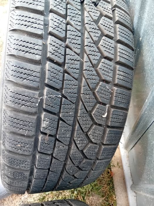 Anvelope 215 40 R16 M+S