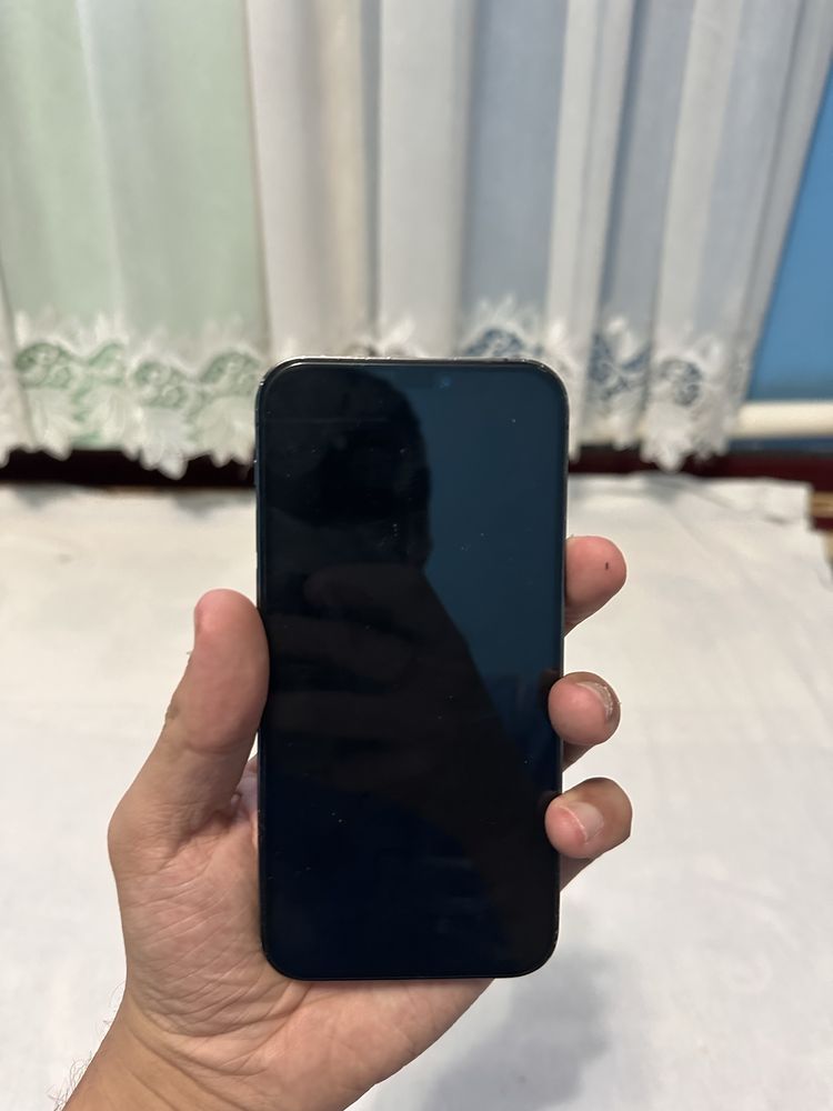 Iphone 12 pro 256 g в хорошем состоянии