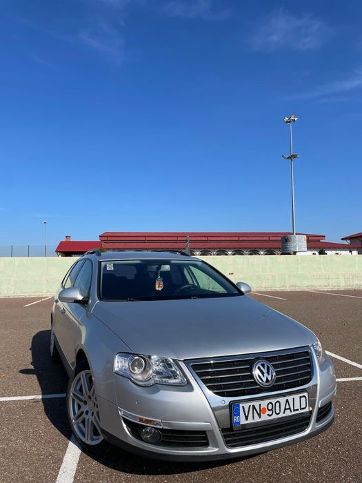 Vând Volkswagen Passat
