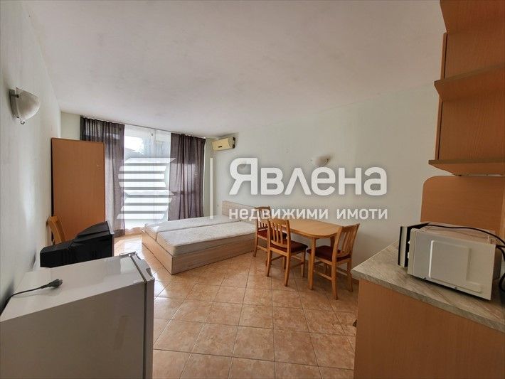 Продава се Едностаен апартамент в к.к. Слънчев бряг - 46 кв.м за 957 €/кв.м - Снимка #5