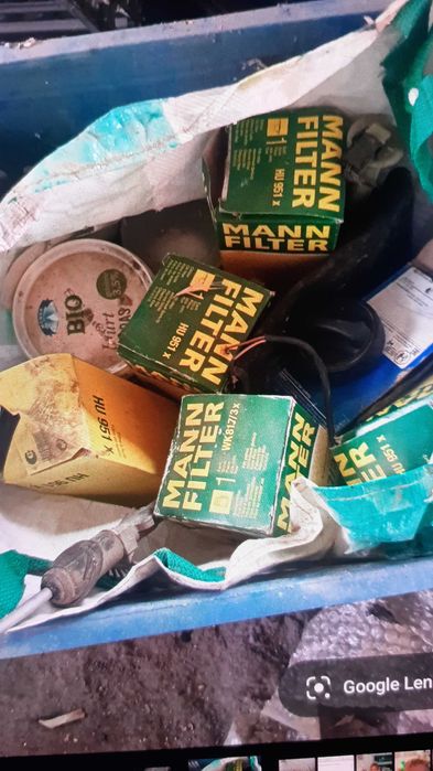 Vind diferite piese de mercedes 220 diesel,alternator,electromotor,