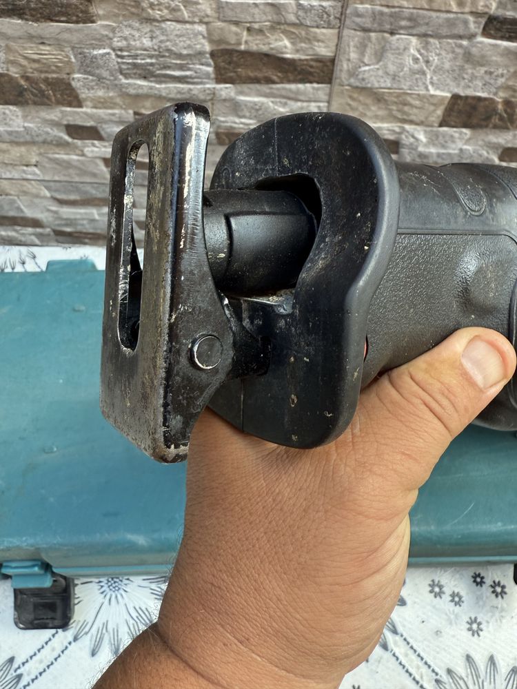 Саблен Трион MAKITA JR3060T 1250 W,