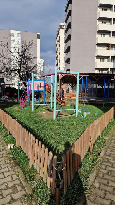 Se închiriază apartament 2 camere , bloc noudecomandat