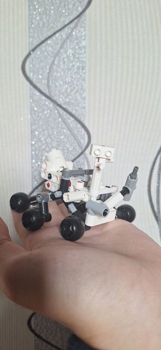 Продам Lego марсоход