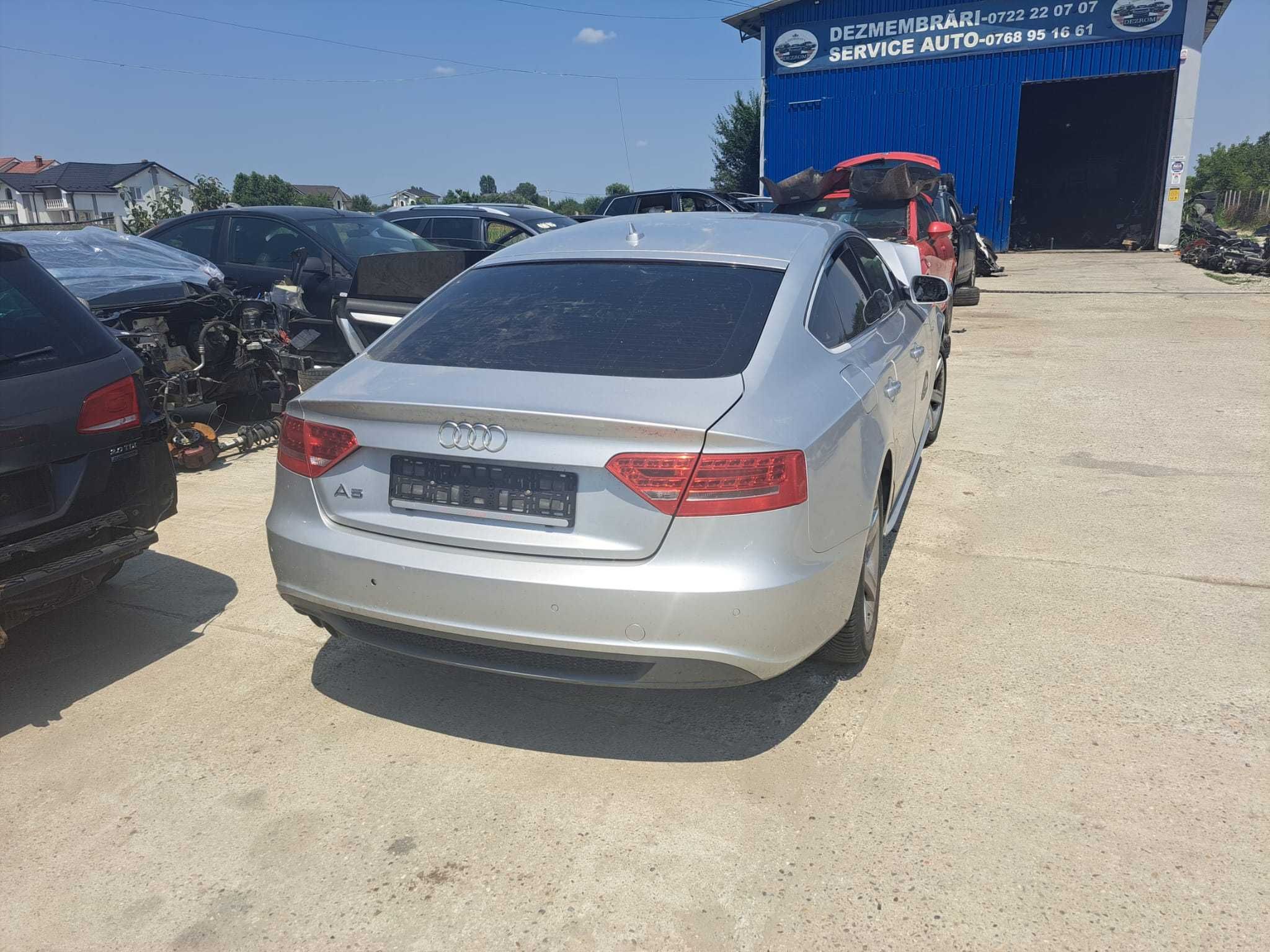 Dezmembrez Audi A5 2.0 TDI CAHA 170 cai Cutie Manuala an 2010