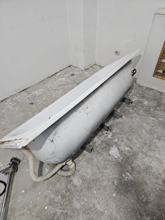 Продам железную ванну