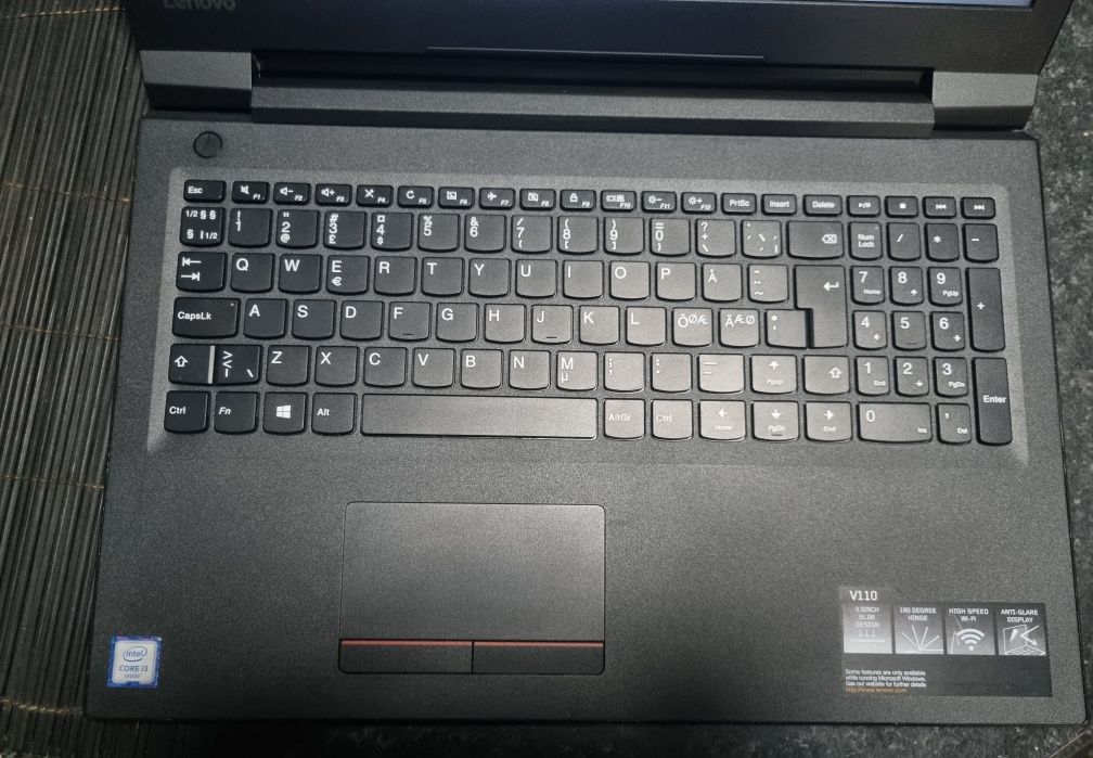 laptop Lenovo V110..15.6"..i3 6006..8 gb Ddr4