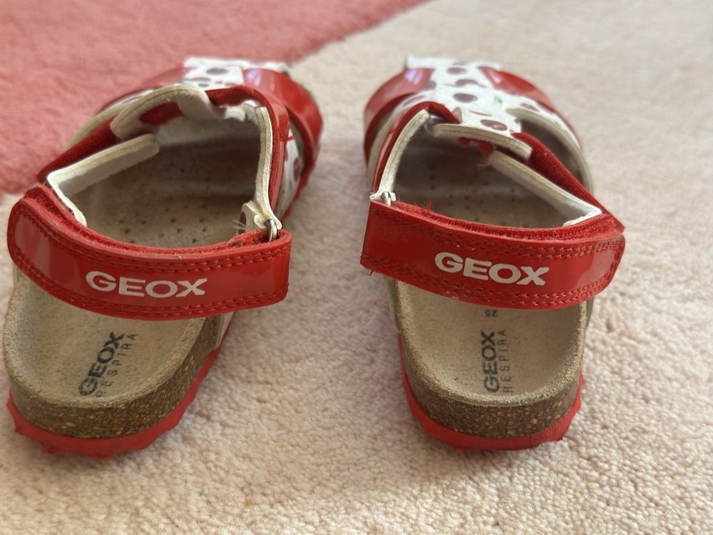 Детски сандали Geox