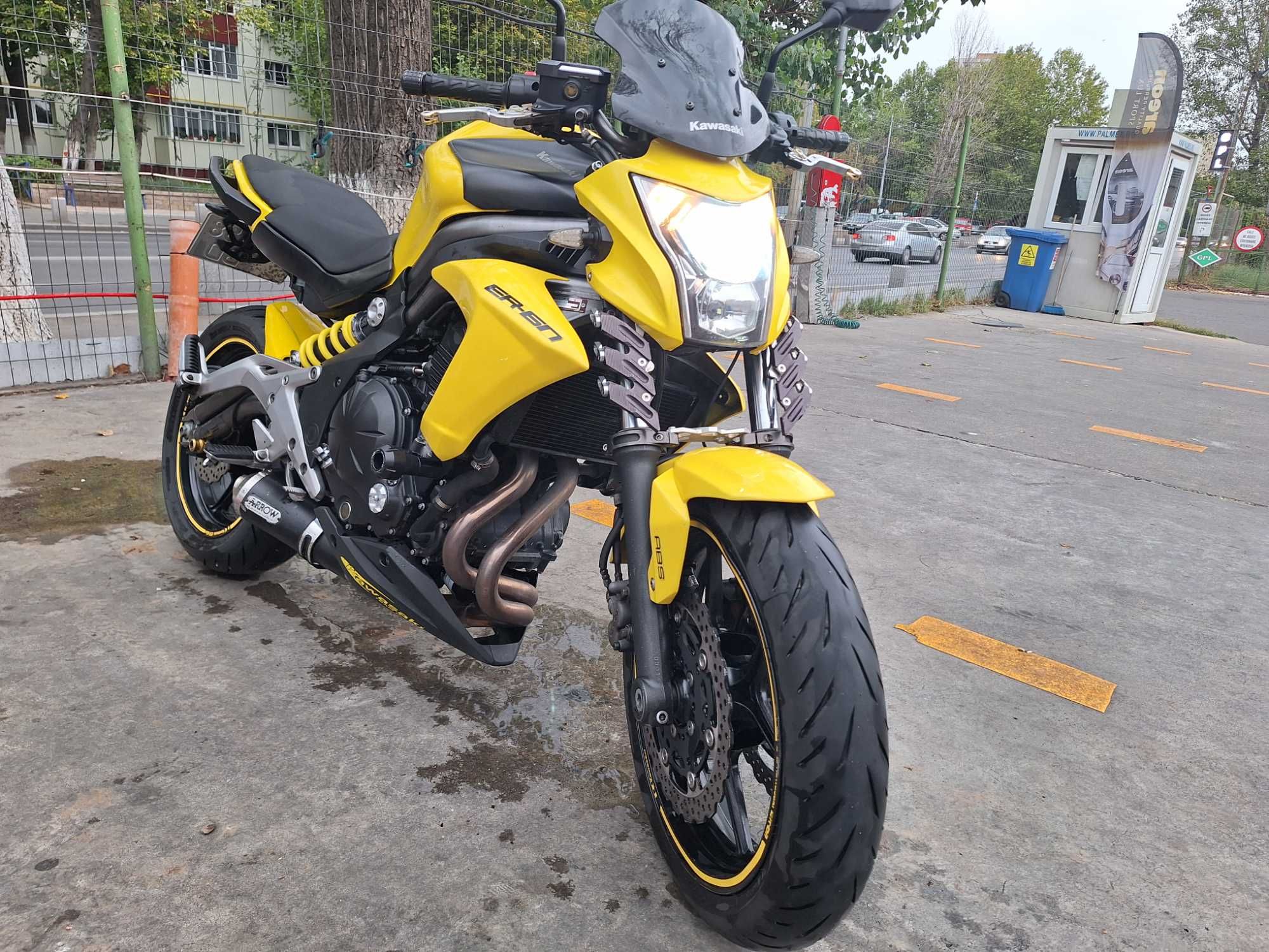 Vand moto Kawasaki er6n