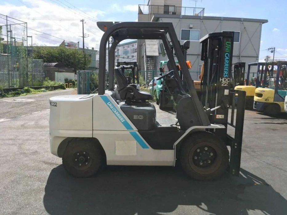 motostivuitor diesel 3 tone Nissan an fabricatie 2019