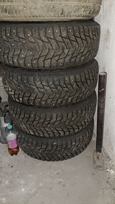 Продам шипованную резину Сайлун