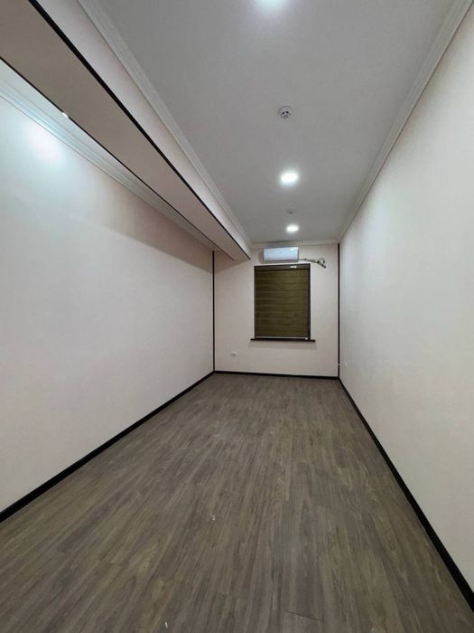 Аренда под офис Чорсу , Гулобод 200м2 7 комната 1м2 10$, 2000$